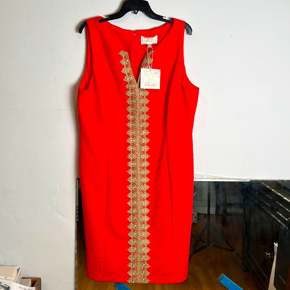 NWT sleeveless dress with gold trim down the middle size 18